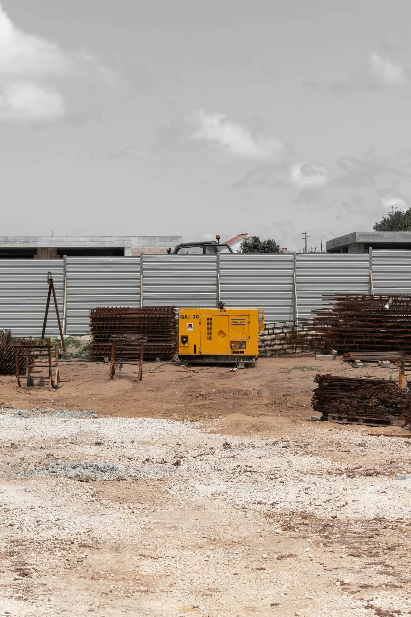 Canopied diesel generating set on site